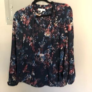 DR2 floral top size s